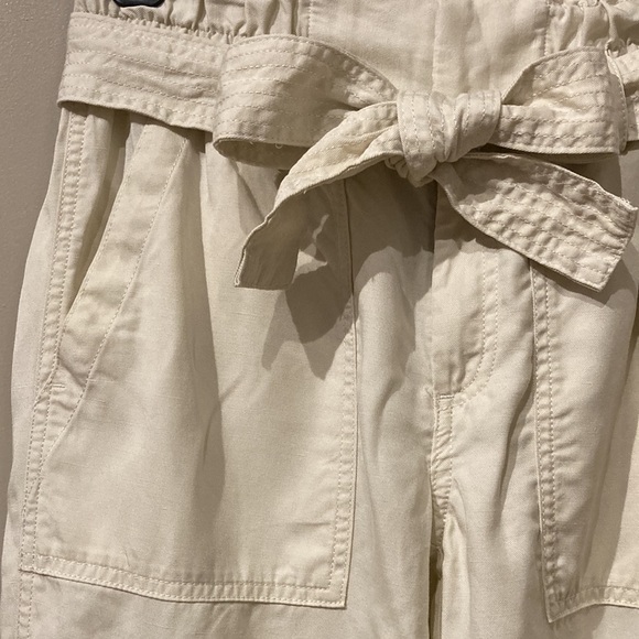 Banana republic cropped cargo pants, size 2 - Picture 2 of 7